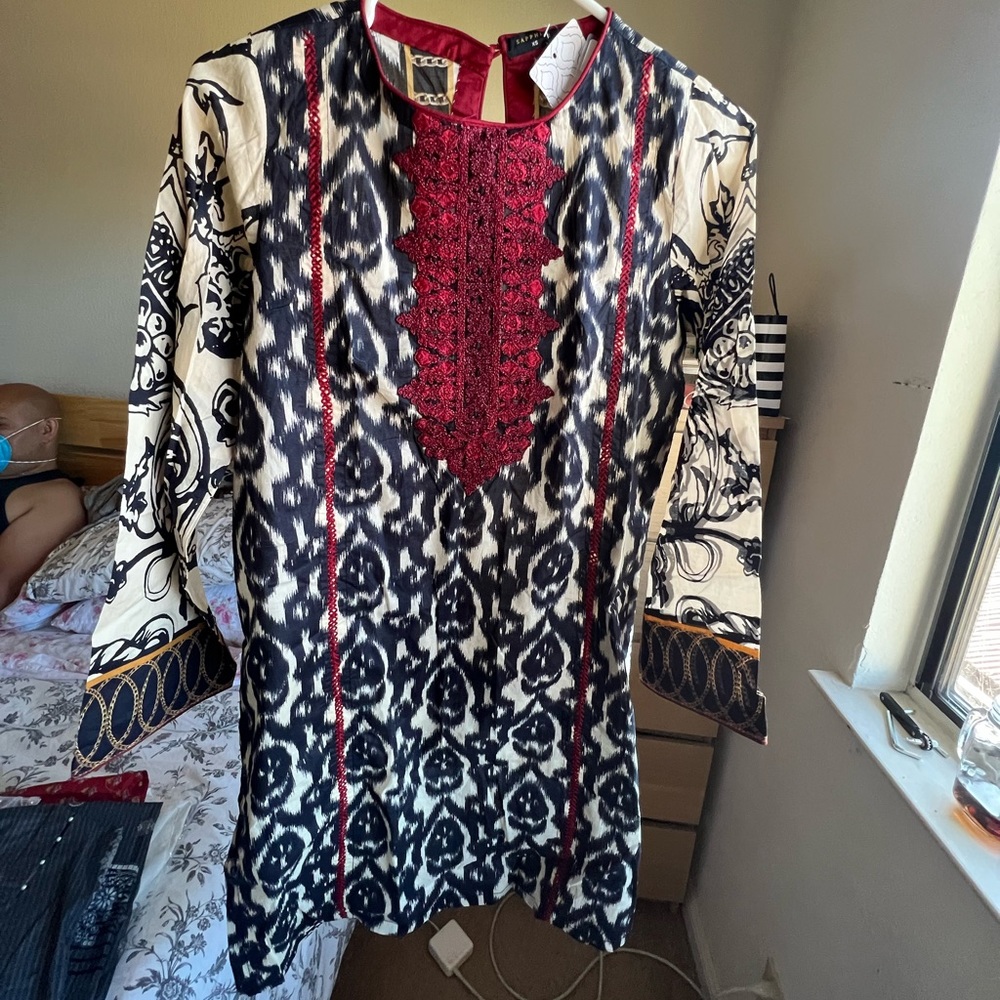 Sapphire Kurti size XS